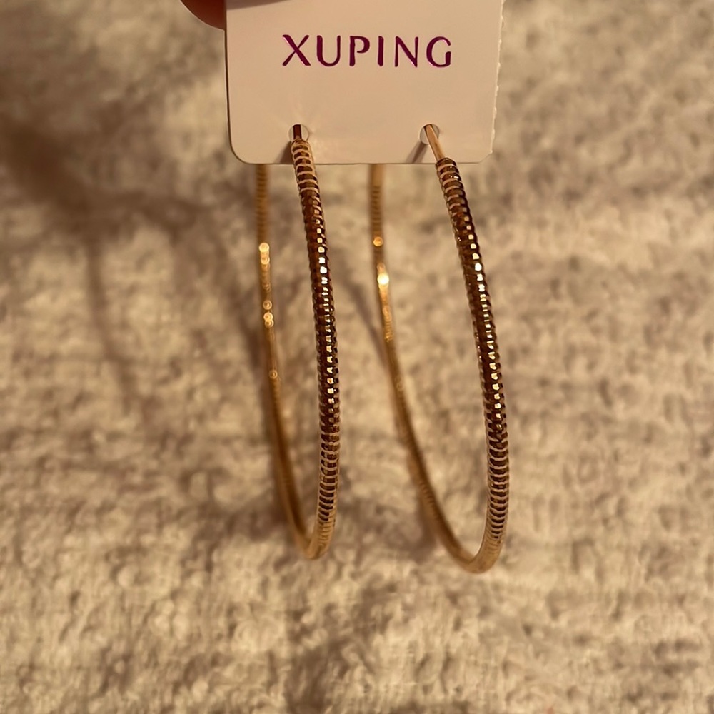 Hoops